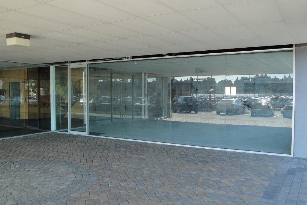 Bergen County Store Front Glass Contractor