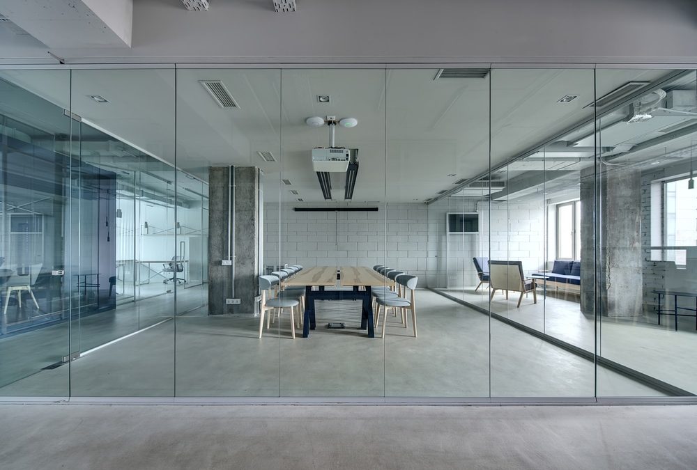 Why Glass Partitions Make a Great Office Feature
