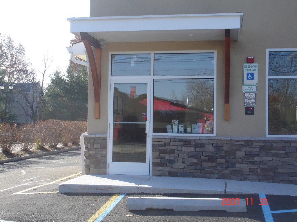 Best Glass Storefront Installers