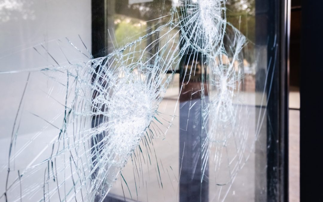 Emergency Glass Repair: Choosing The Best Company